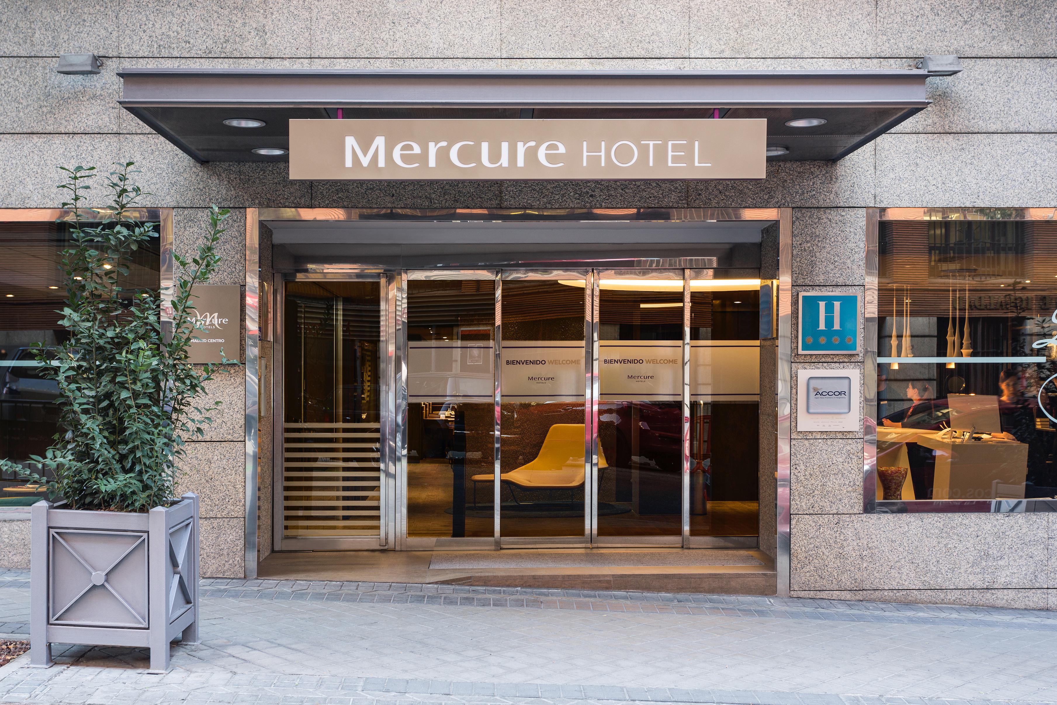 Hotel Mercure Madrid Centro Exterior foto